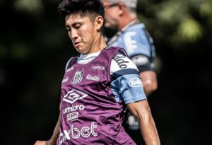 Santos começa tratativas para renovar com Miguelito