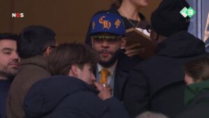 Corinthians: Memphis é flagrado no estádio vendo jogo da Holanda