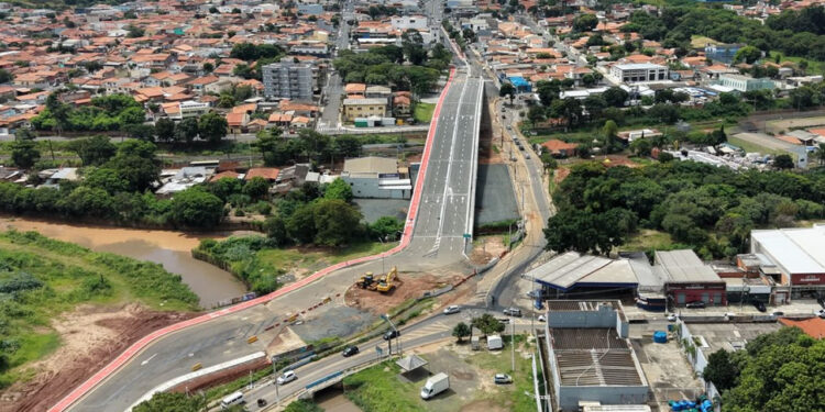 Bloqueios no Viaduto da Vila Real são adiados por causa das chuvas em Hortolândia