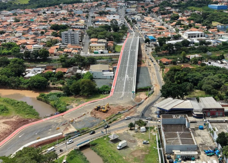 Bloqueios no Viaduto da Vila Real são adiados por causa das chuvas em Hortolândia