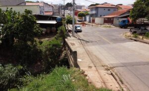 Prefeitura interdita ponte no Jd. N. Sra. de Lourdes após identificar afundamento; obra deve começar em 2 meses