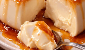 Pudim de maria mole cremoso e fácil que não vai ao forno