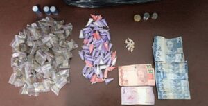Mulher é presa por tráfico de drogas no Jardim Nova América