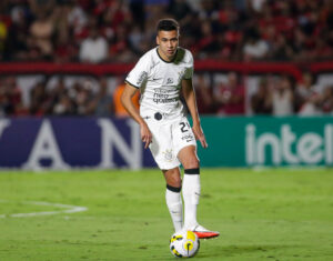 Ex-Corinthians é dispensado de time da Série A