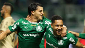 Vitor Roque irá desfalcar o Palmeiras em 14 jogos