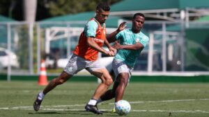Palmeiras volta aos treinamentos sem Vitor Roque e foca no Brasileirão