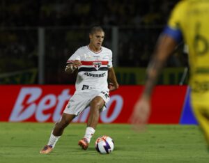 São Paulo: Lateral da base vira alvo da Suíça