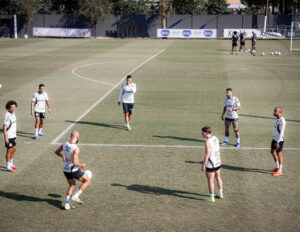 Santos comemora escolha do CT para a Copa do Mundo 2027