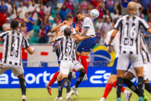 Santos abre vantagem, sofre empate do Bahia e segue próximo do Z4