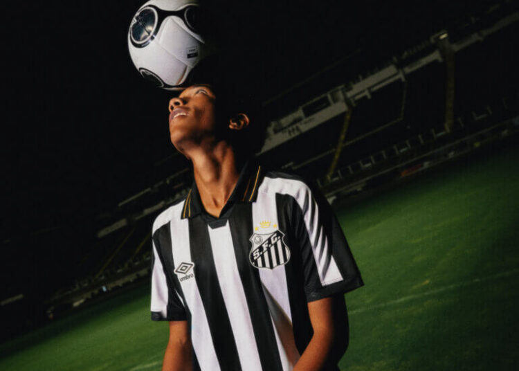 Santos oficializa novo uniforme; veja as fotos