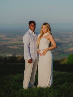 Endrick anuncia gravidez da esposa