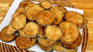 Berinjela empanada simples e crocante