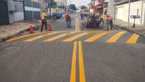 Cruzamento no Jardim Nova Alvorada recebe reforço da sinalização de solo