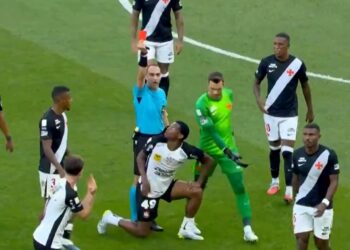 André expulsão corinthians