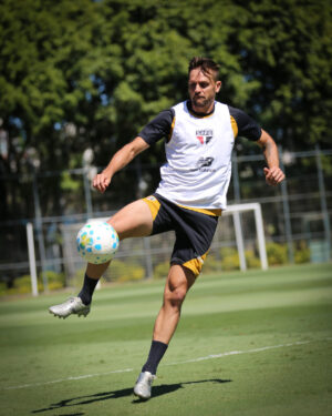 Veja a provável escalação do São Paulo x Juventude