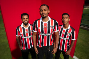 São Paulo lança novo uniforme; veja