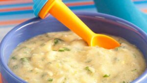 Papinha de mandioquinha simples e nutritiva para bebês na introdução alimentar
