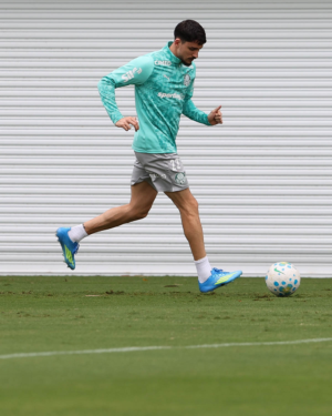 Palmeiras: Piquerez segue recuperação e ainda pensa na Copa