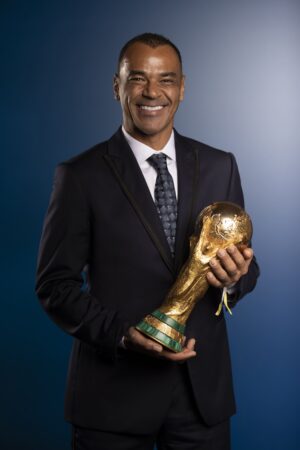 Cafu defende convocação de Neymar, mas pondera: “Temos que respeitar Ancelotti”