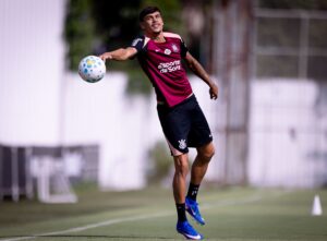 Tchoca segue como desfalque; zagueiro passou por cirurgia