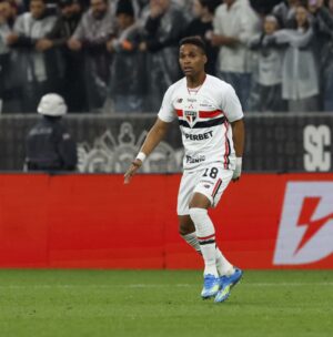 Gigante da Série A quer contratar lateral do São Paulo