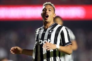 São Paulo sofre empate contra o Botafogo e segue série negativa