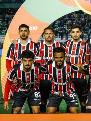 Calleri reclama do desempenho do time: “Fizemos m****”