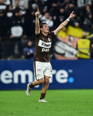 Corinthians é derrotado em casa e perde invencibilidade na Libertadores