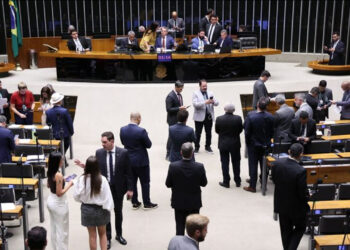 PL de Internação de adolescentes avança na Câmara