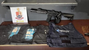 Polícia Militar apreende arma e colete em Hortolândia