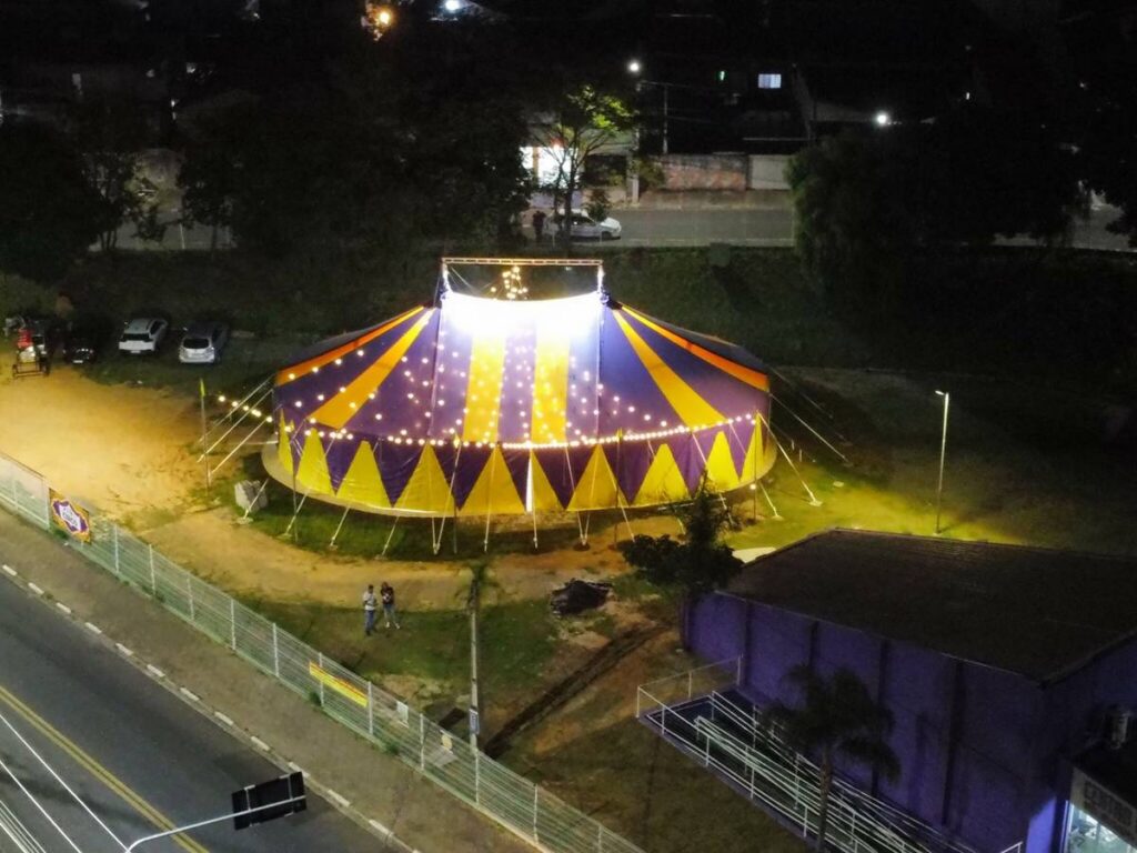 Escola Municipal de Circo