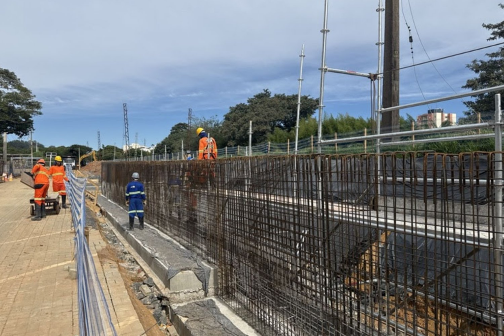 Trem Intercidades