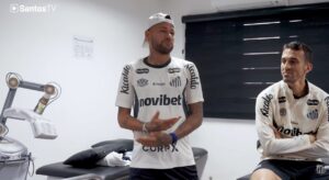 Neymar discursa no Santos: “Todos fazem parte”