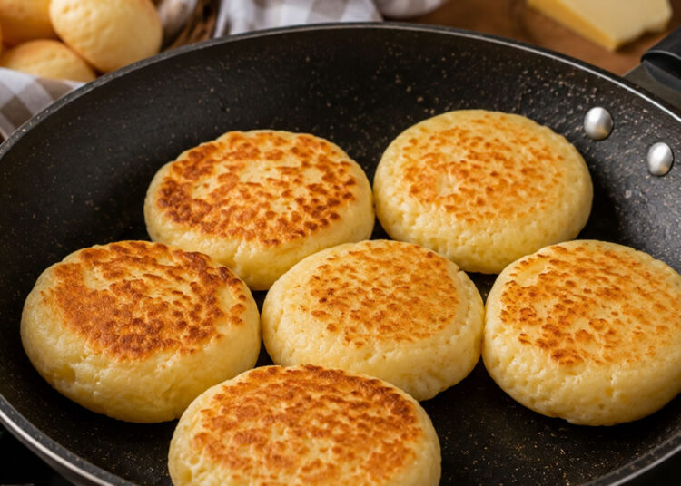 Pão de queijo na frigideira