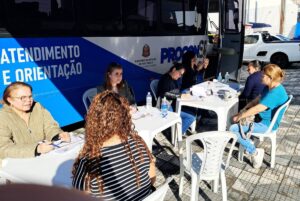 Procon Móvel realiza 50 atendimentos gratuitos na região central de Hortolândia