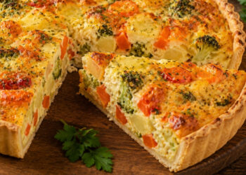 Torta de legumes com batata