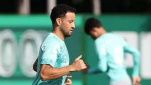 Palmeiras tem dia de treinos duplos e intensifica intertemporada