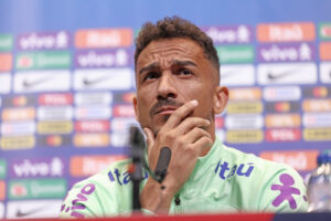 Danilo credita longevidade a Pep Guardiola: “Mudou minha mentalidade”