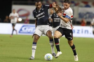 Calleri chega ao pior número de jogos seguidos sem gols da carreira