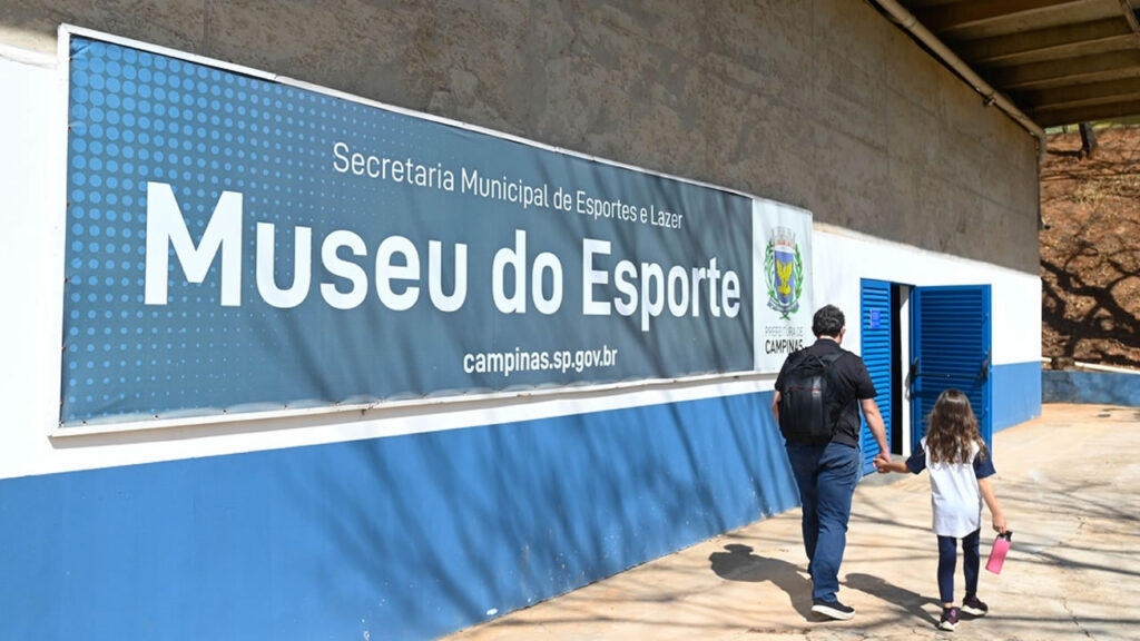 Exposição reúne histórias de Guarani, Ponte Preta e Copas