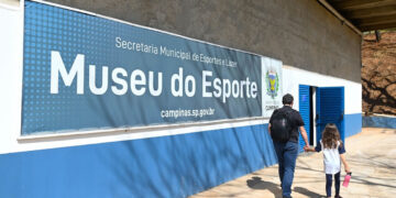 Exposição reúne histórias de Guarani, Ponte Preta e Copas