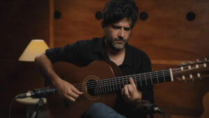 Violonista Guilherme Lamas lança álbum inédito com show gratuito em Campinas