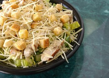 Salada Caesar