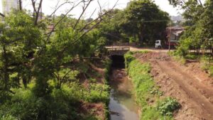 Obra em ponte do Jardim Ricardo, em Hortolândia, segue sem previsão enquanto intervenção na SP-101 não avança