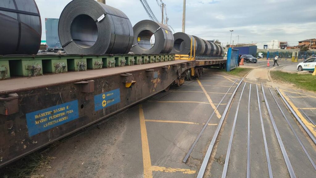 descarrilamento de trem