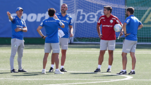 Palmeiras treina e faz jogo-treino com retornos e reforços