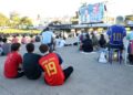 Telão na Praça Arautos da Paz se despediu com vitória da Espanha sobre a Argentina