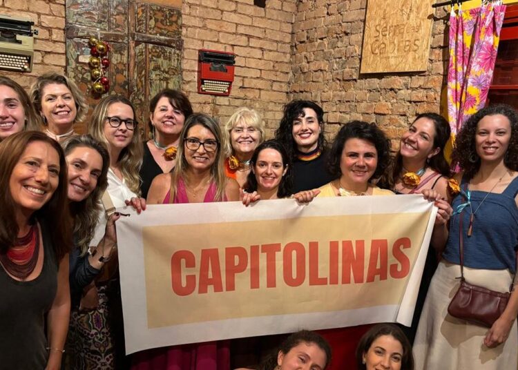 Coletivo literário Capitolinas voltado ao fortalecimento feminino pela literatura