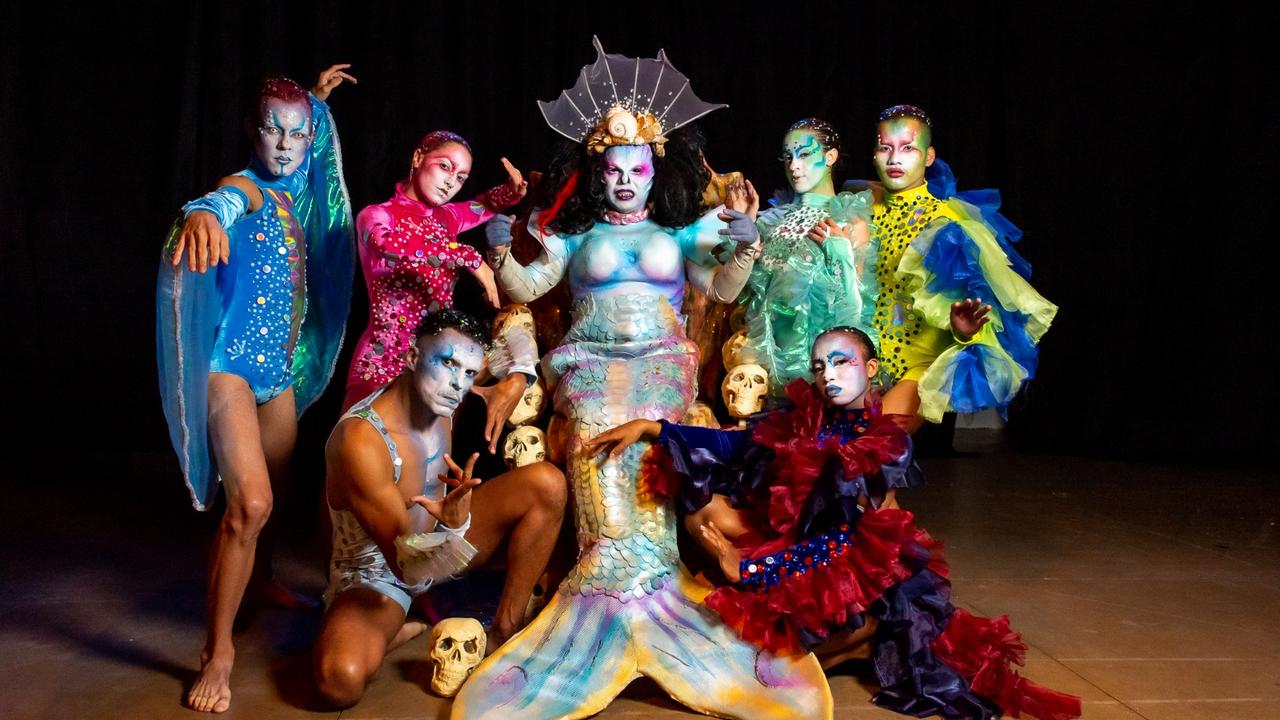 Elenco do espetáculo Sereia sem Mar que encerra o Festival de Arte Drag de Campinas