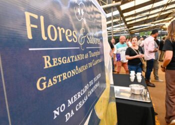 Símbolo da Ceasa Campinas, a tradicional sopa com marca registrada e show do trio Os Carraras